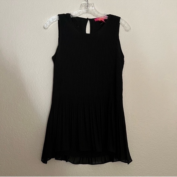 Catherine Malendrino High Neck Pleated Sleeveless Blouse Size: S - Picture 3 of 8